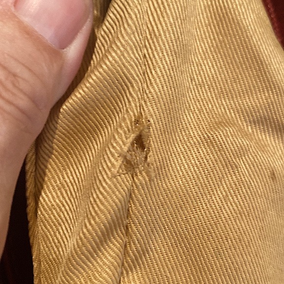 Franco Sarto Red leather crossbody in great pre-owned condition. - Picture 7 of 14